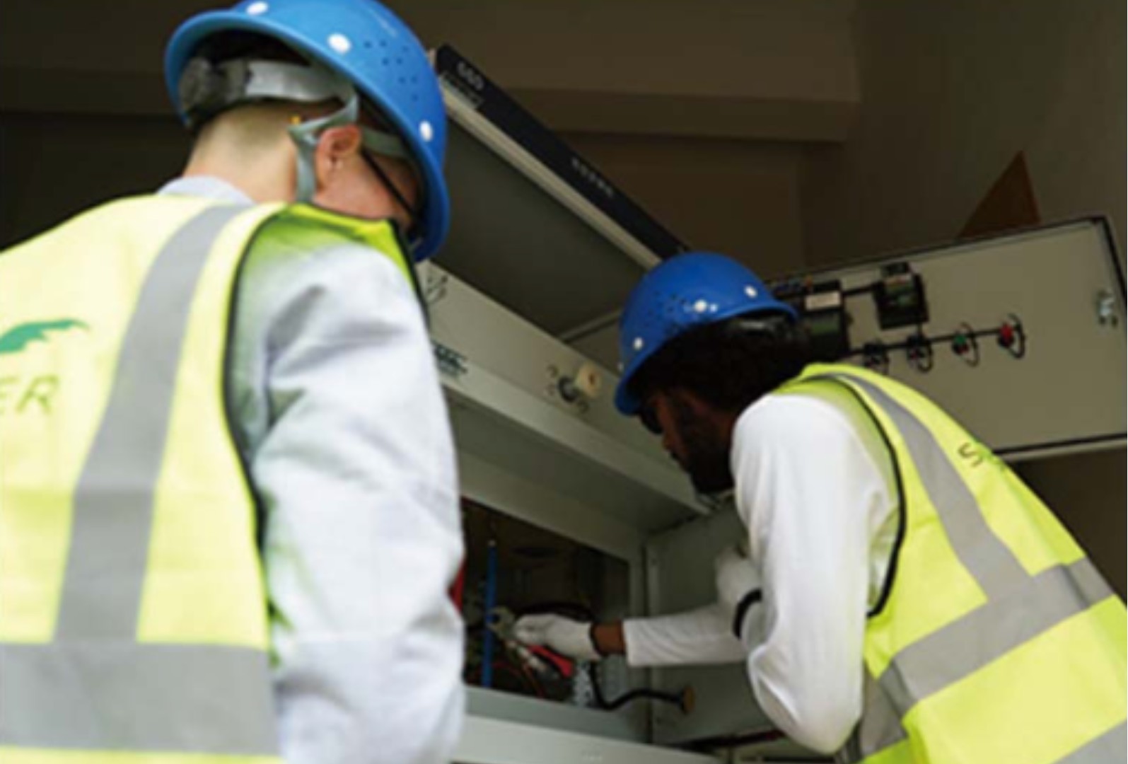 Layanan pemeliharaan dan dukungan purna jual